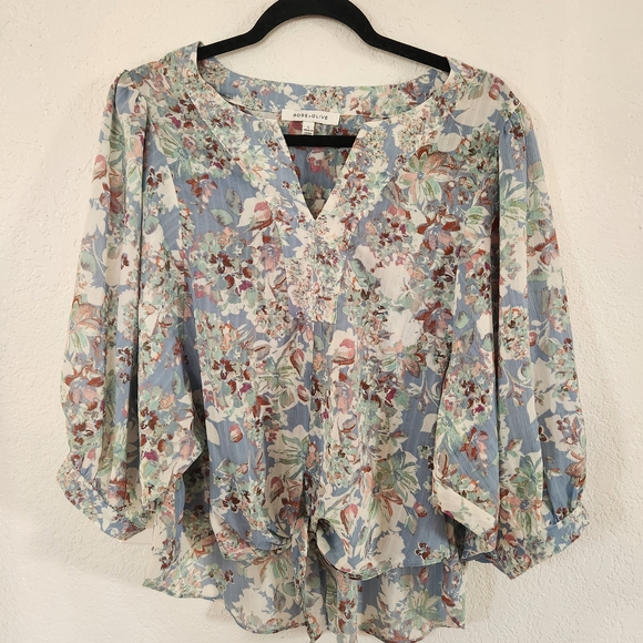 Rose & Olive Tops - Anthropologie Rose & Olive Blue Floral Peasant Tie Top Size L Boho Feminine